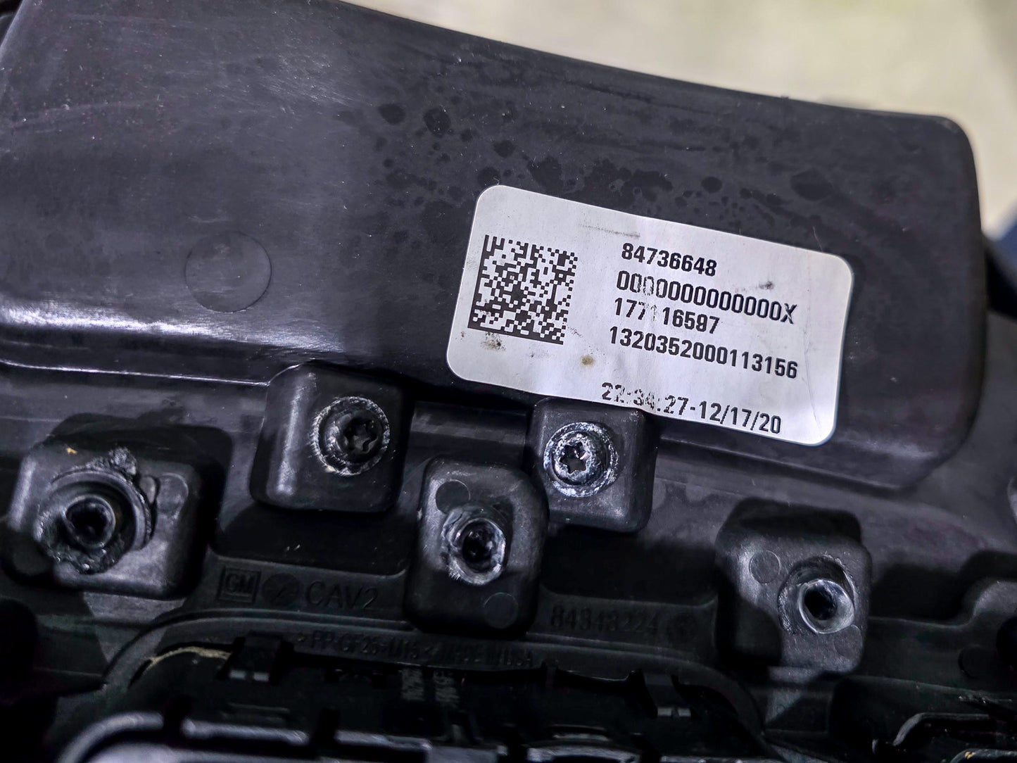 2017-2025 GMC Acadia Center Console, Transmission Shift Button Assembly, Receptacle, Hazard Light & Traction Control Switch, Front Right Left Side Seat Heater Switch, Trim Plate 84769914, 13529869, 84646674, 84693327, 84736648 - view 12