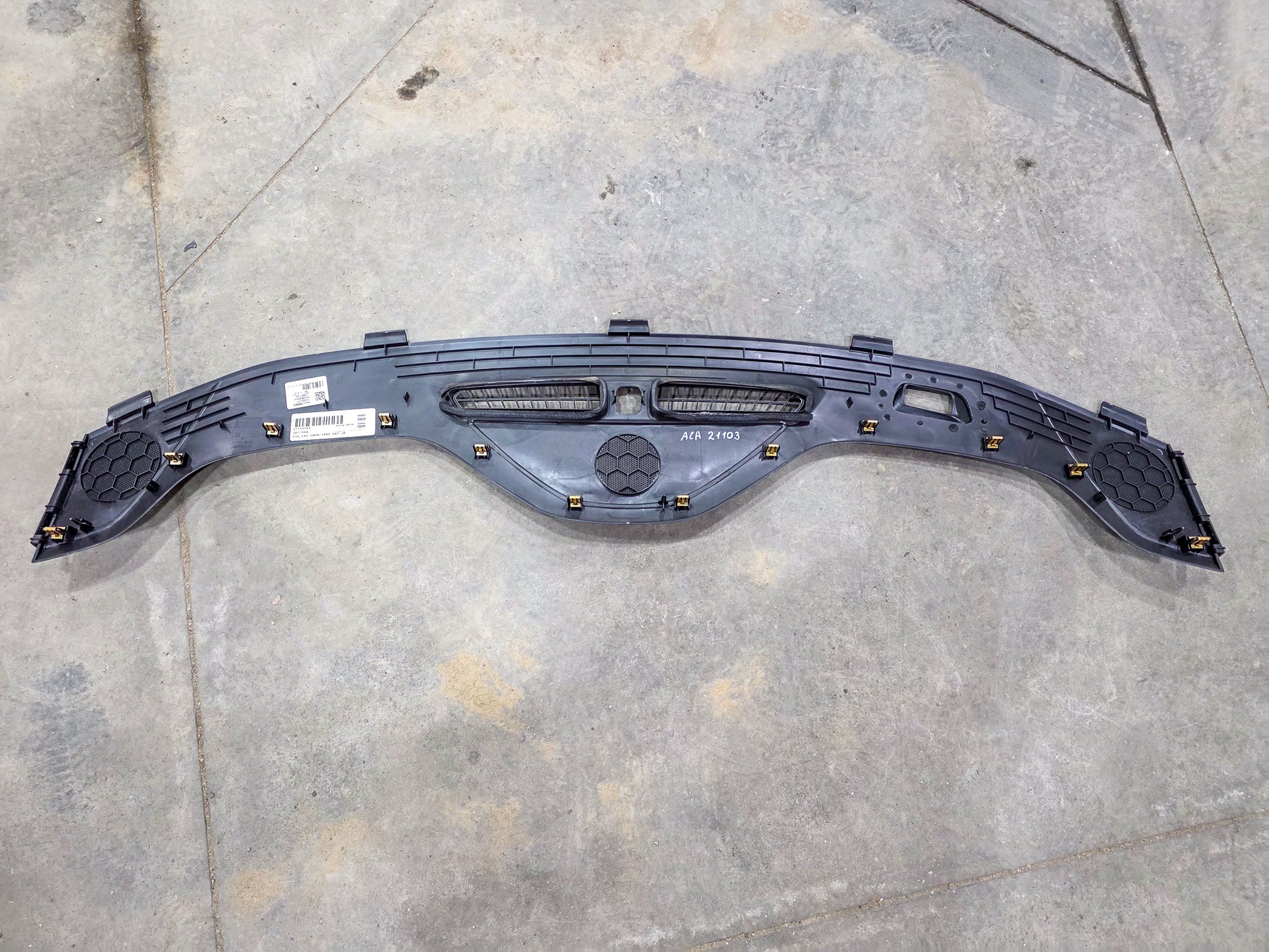 2017-2023 GMC Acadia Instrument Panel Dash-Upper Trim Panel 84121085 OEM - view 3
