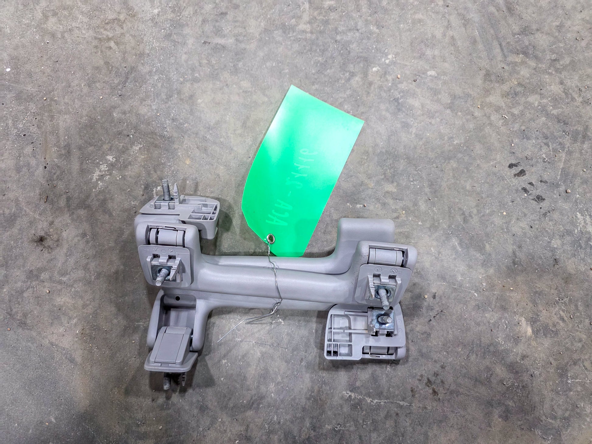 2020-2023 GMC Acadia Upper Roof Interior Grab Handles 84490355, 84490357,  84490356 - view 2