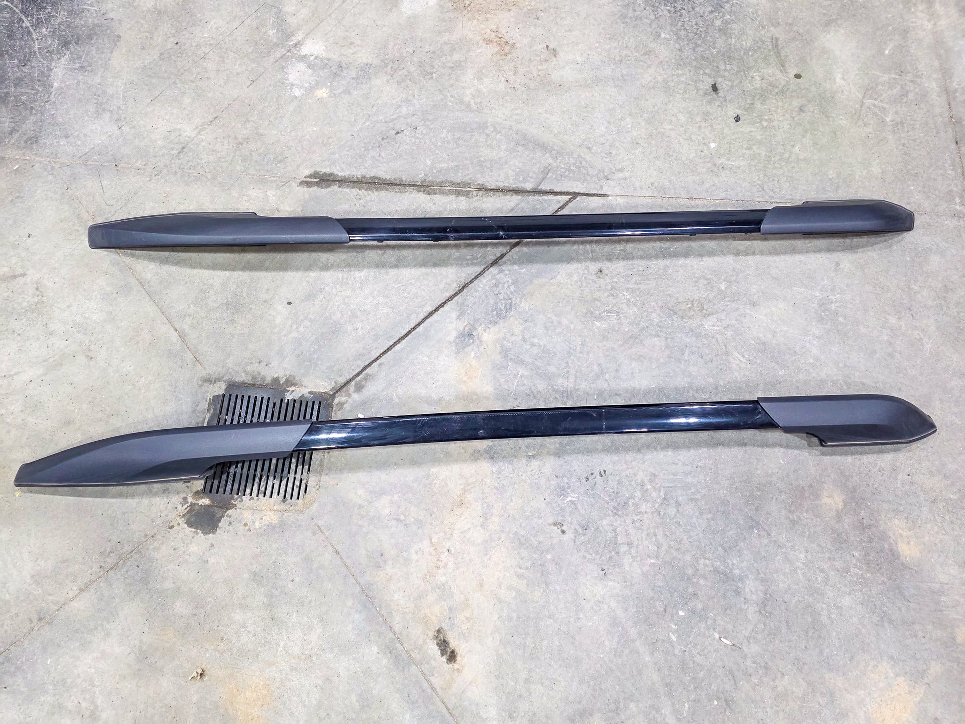 2017-2023 GMC Acadia Luggage Rack Assembly 84456361, 23173193, 84083625, 84128239, 84172836, 84223336, 84326297, 84382031