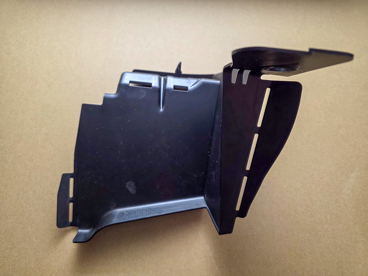2014-2016 Mazda 3 Lower Plate Right Passenger Side BHN1501U1 - view 2