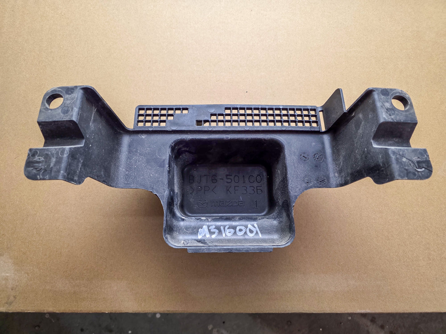 2014-2016 Mazda 3 Upper Plate BJT6501C0 - view 3