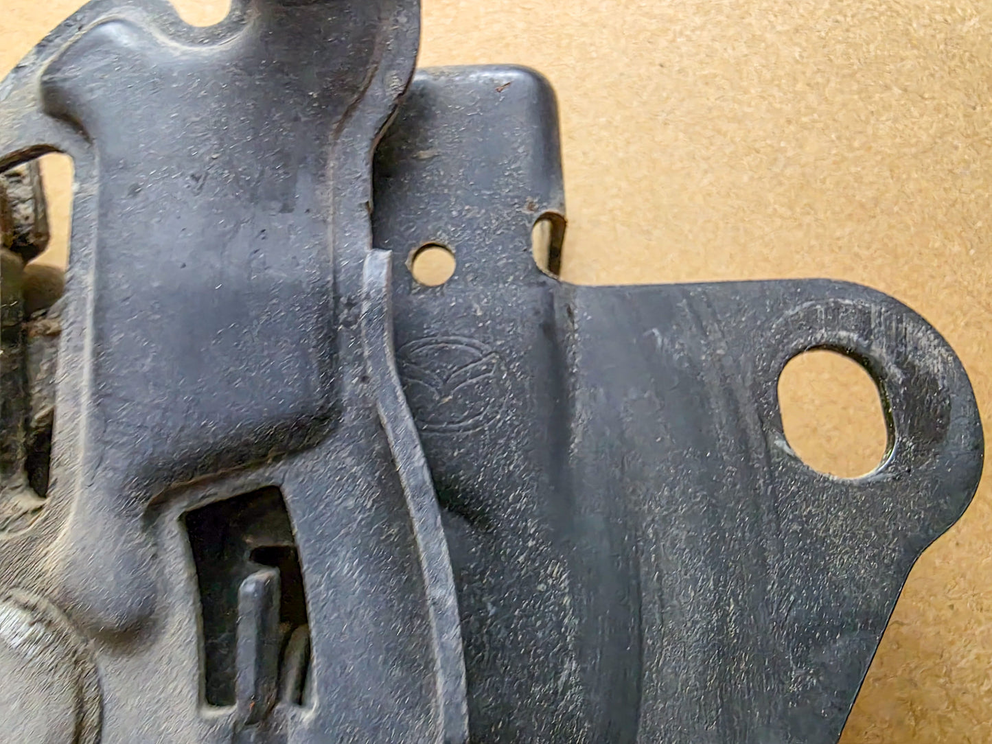 2014-2018 Mazda Front Side Hood Latch Lock Unit Bhp1-56-620A - view 3