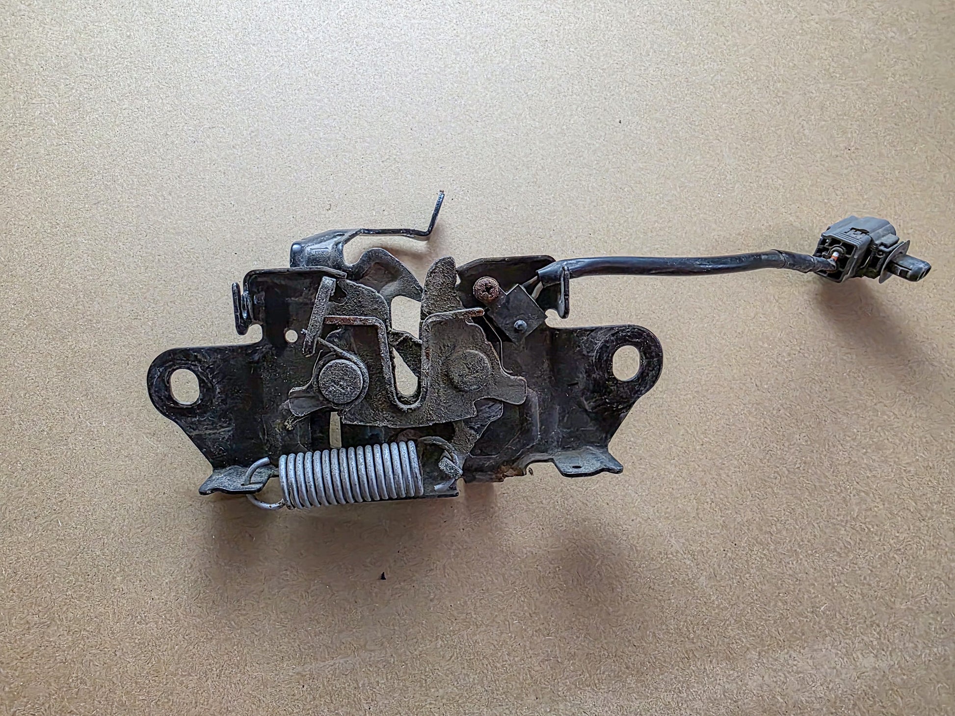 2014-2018 Mazda Front Side Hood Latch Lock Unit Bhp1-56-620A - view 5