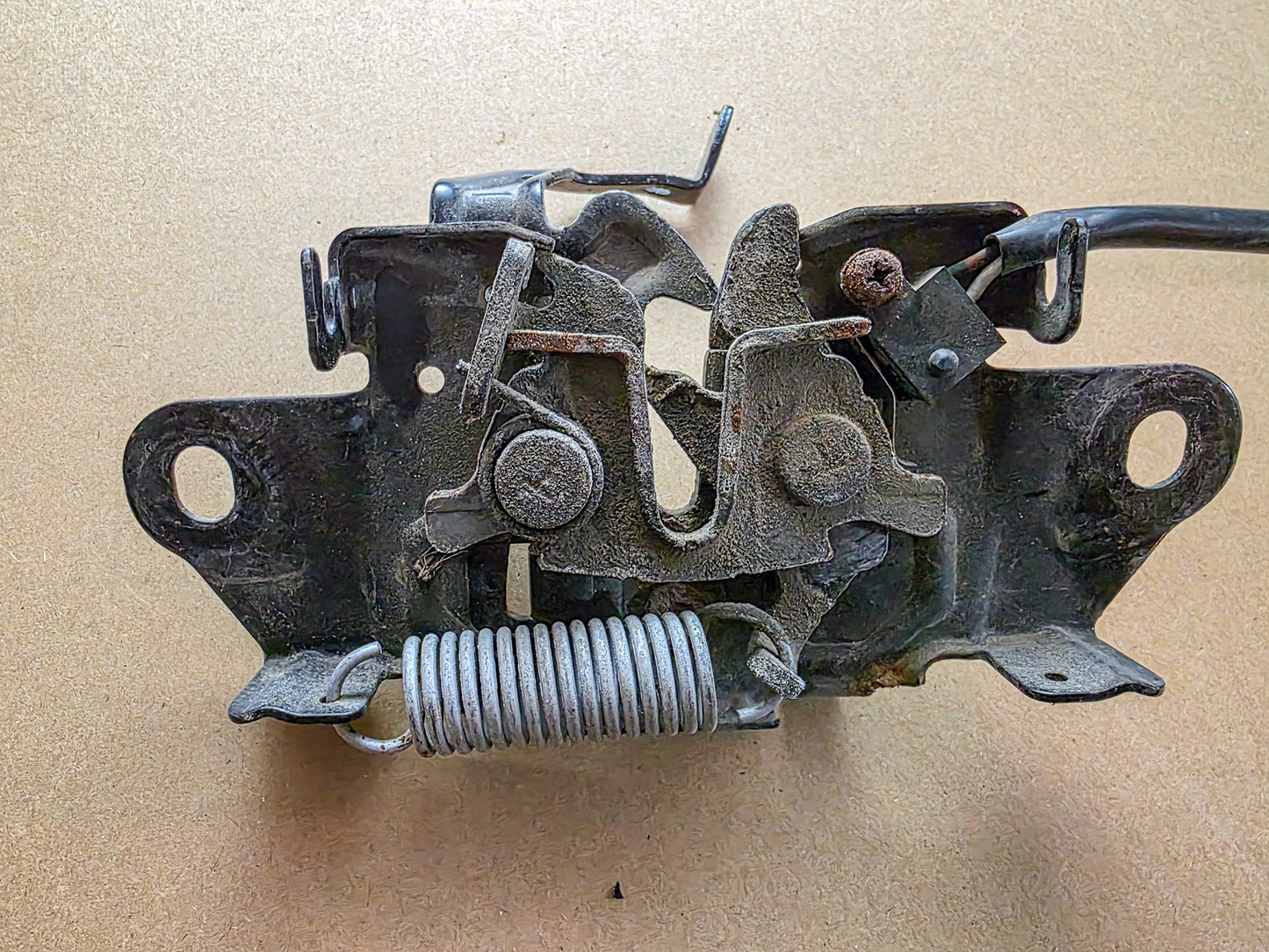 2014-2018 Mazda Front Side Hood Latch Lock Unit Bhp1-56-620A - view 6