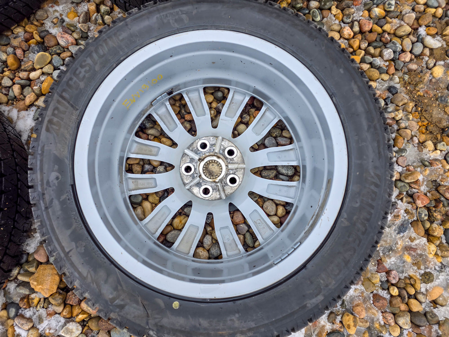 2019 Buick Envision Rim 19x7-1/2, 12 spoke (opt RZA), with tire 235/50 R19 Wheel Bolt pattern 5x120mm