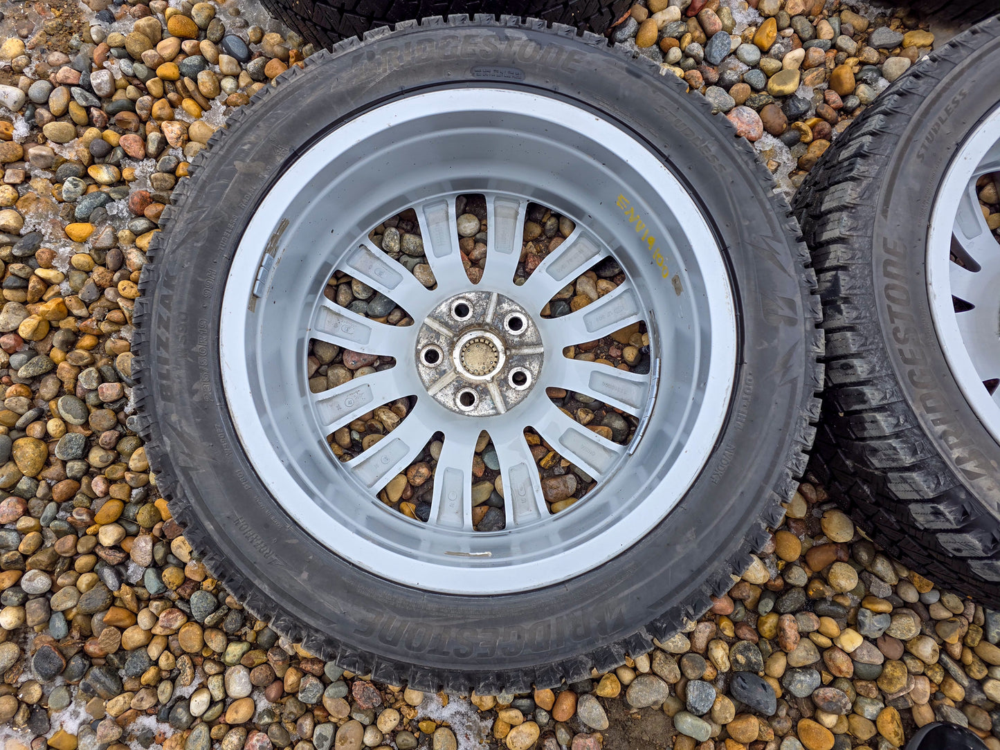 2019 Buick Envision Rim 19x7-1/2, 12 spoke (opt RZA), with tire 235/50 R19 Wheel Bolt pattern 5x120mm