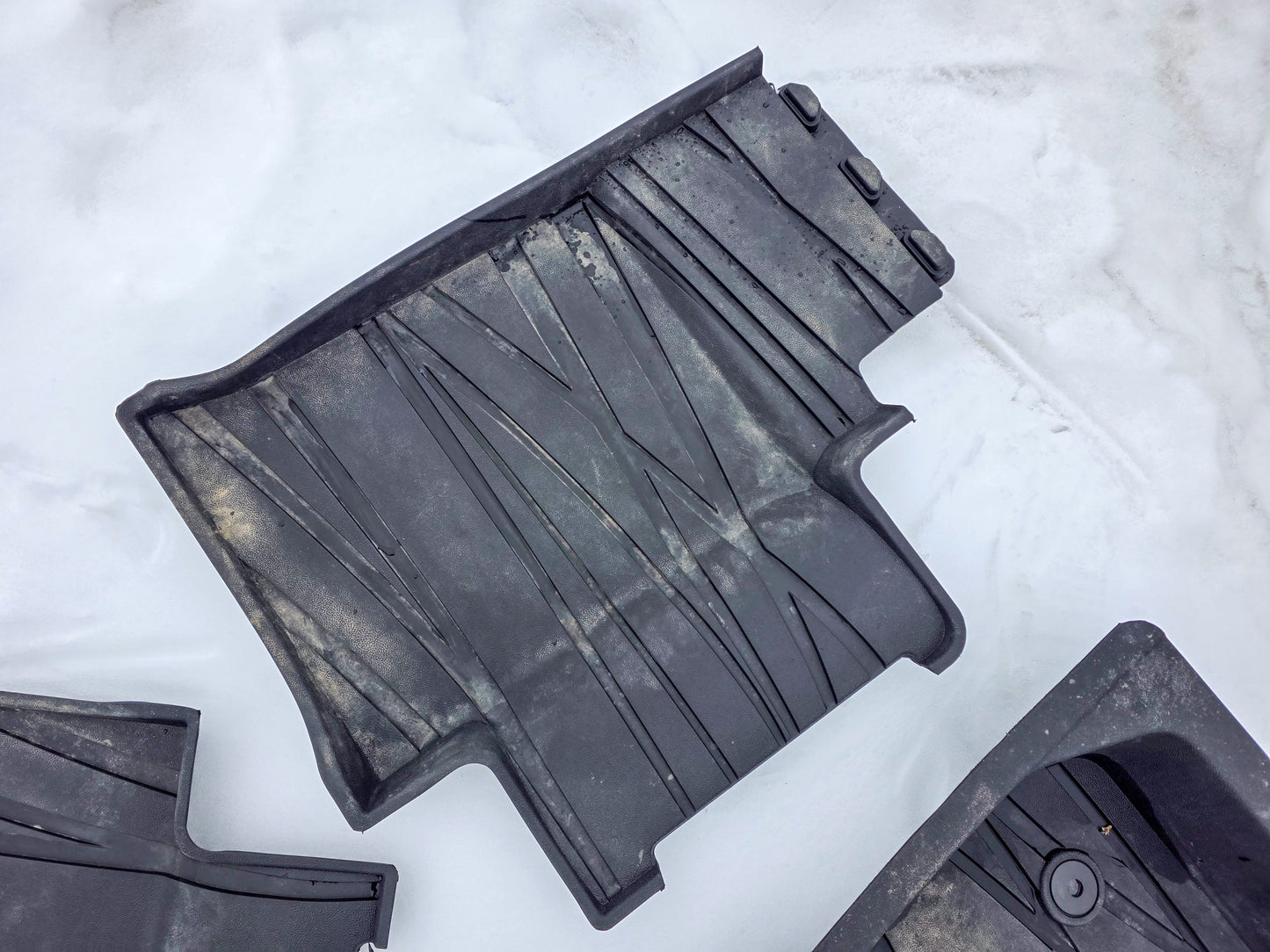 2017-2020 Buick Envision Front & Rear Floor Carpet Mat Cover Set Oem
