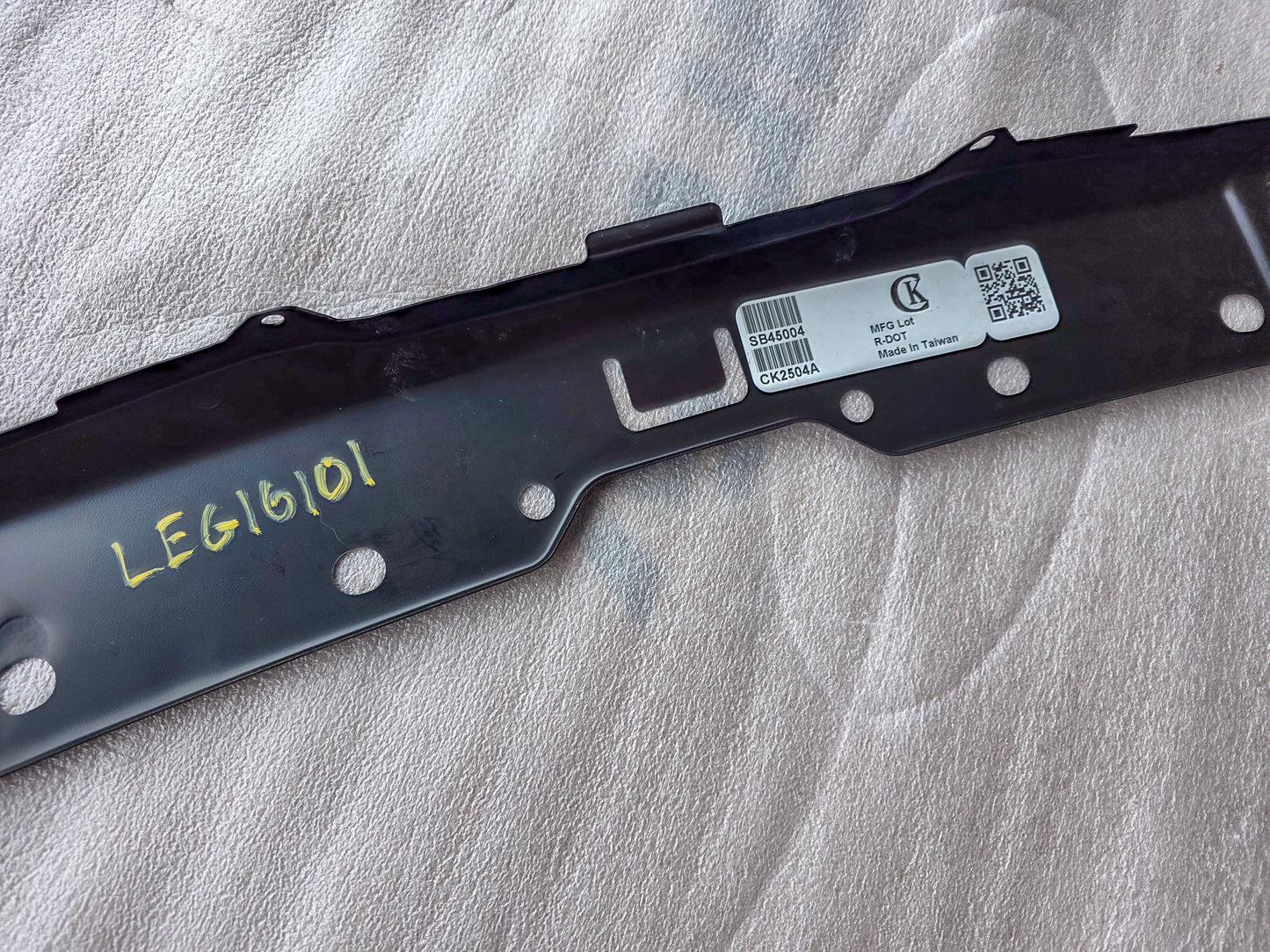 2015-2019 Subaru Legacy Upper Energy Absorber Bracket 57705AL02A