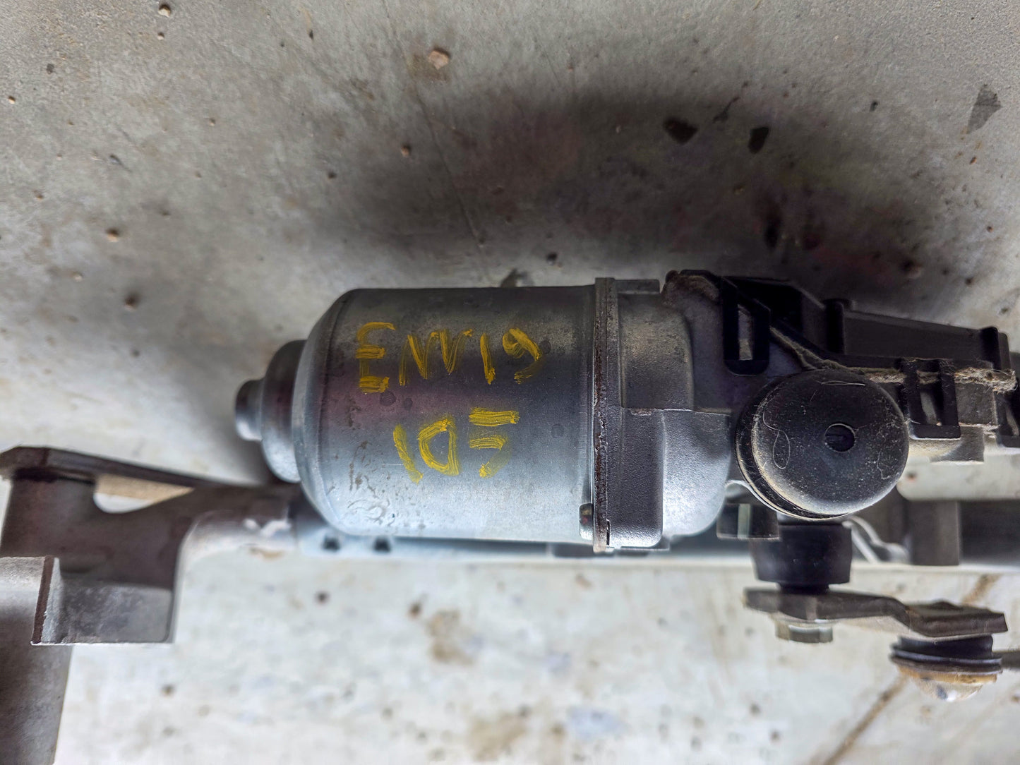 2018-2020 Buick Envision Winshield Wiper Transmision With Motor OEM 84231592