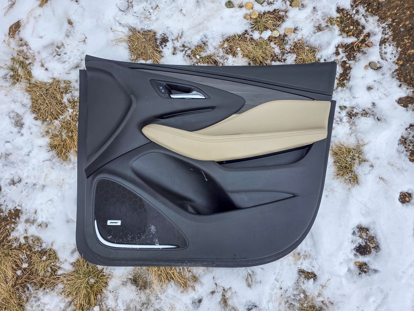 2016-2020 Buick Envision Front Passenger Right Side Interior Door Card Lining Trim Panel 84344737