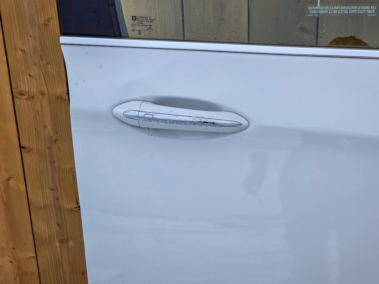 2016-2020 Buick Envision Door Front Passenger Right Side 23141897, 23141901, 84011072 - view 2