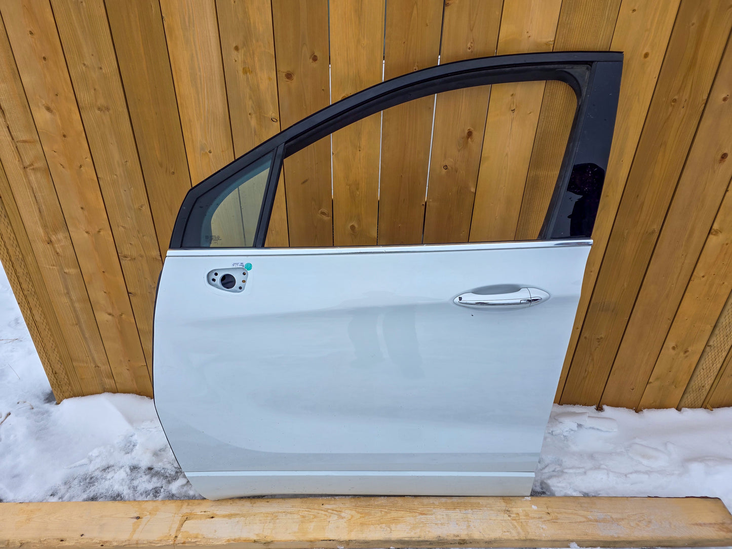 2016-2020 Buick Envision Door Front Driver Left Side 23141896, 23141900, 84011073