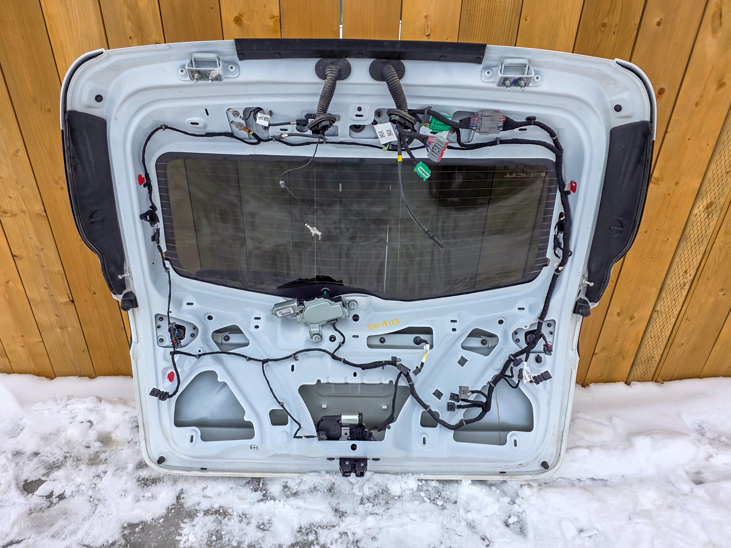 2019-2020 Buick Envision Rear Tailgate Liftgate Boot Trunk Lid 84493668, 84337823, 84418993, 84452226 - view 4