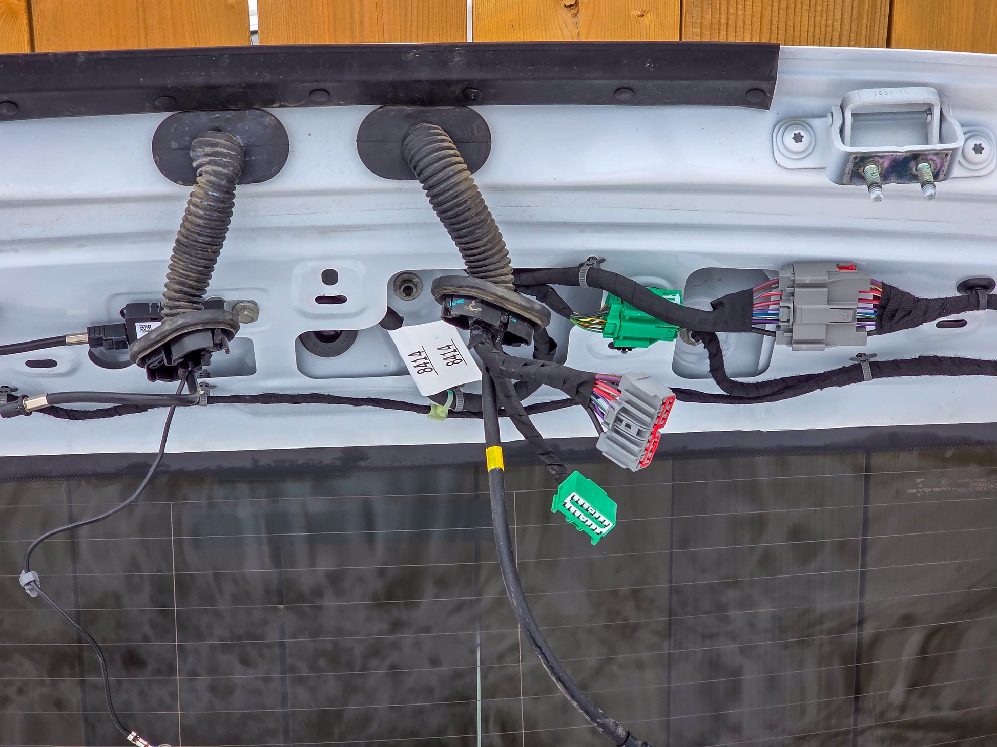 2019-2020 Buick Envision Rear Tailgate Liftgate Boot Trunk Lid 84493668, 84337823, 84418993, 84452226 - view 6