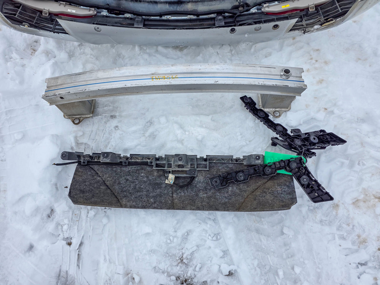 2019-2020 Buick Envision Rear Bumper Assembly W/ Blind Spot Alert 84287222, 84352365, 13392400, 84594533 - view 3