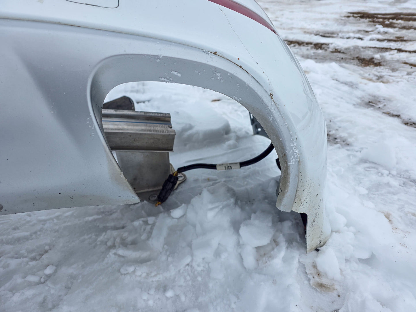 2019-2020 Buick Envision Rear Bumper Assembly W/ Blind Spot Alert 84287222, 84352365, 13392400, 84594533 - view 11