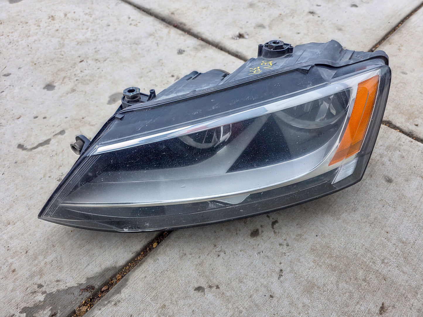 2011-2018 Volkswagen Jetta Front Driver Left Side Headlight Headlamp Assy 5c7941005