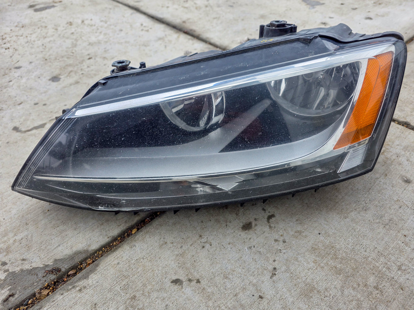 2011-2018 Volkswagen Jetta Front Driver Left Side Headlight Headlamp Assy 5c7941005