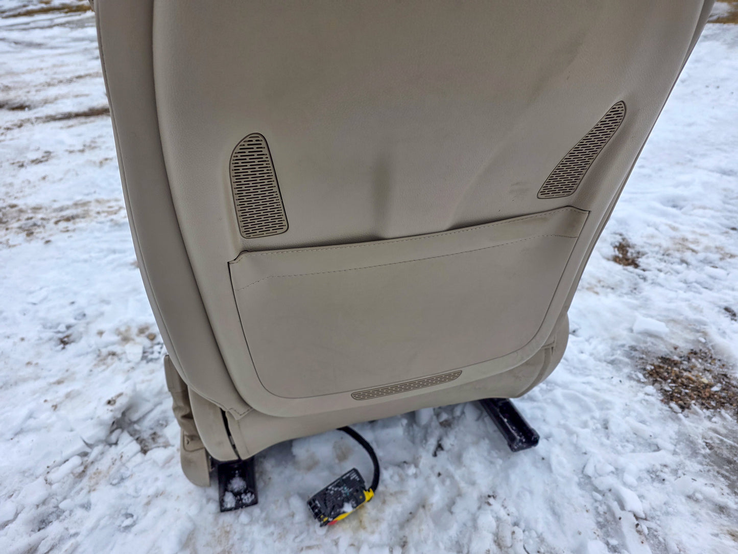 2016-2020 Buick Envision Front Driver Left Side Seat 84275745,  84151971, 23307024, 84023044