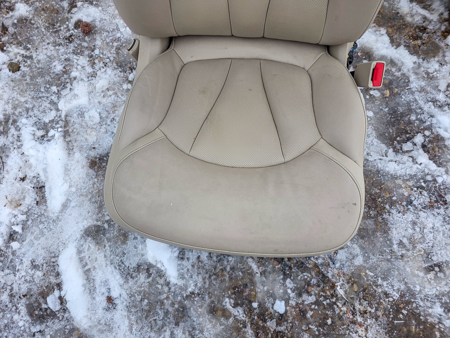 2016-2020 Buick Envision Front Passenger Right Side Seat 84151978,  84461746,  84434334