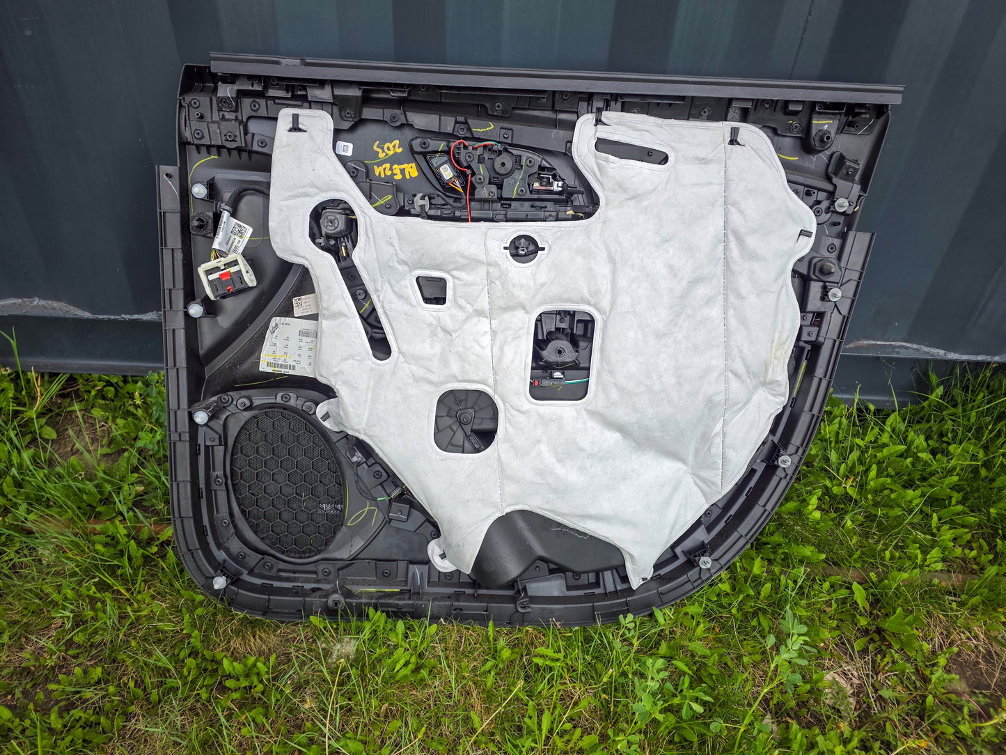 2023-2026 Chevrolet Blazer Front Driver Left Side Interior Door Card Lining Trim Panel 85645692