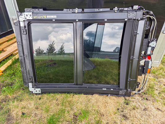 2019-2025 Chevrolet Blazer Panoramic Sunroof Moonroof Glass Panel Assembly OEM