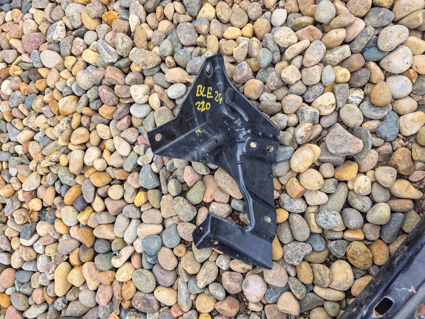 2019-2026 Chevrolet Blazer Passenger Side Headlamp Bracket
