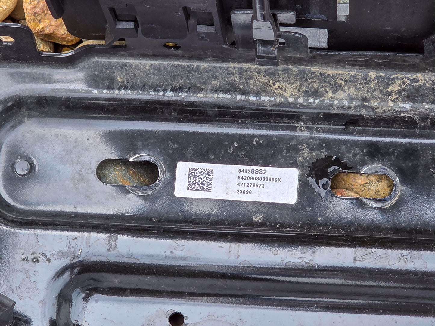 2019-2026 Chevrolet Blazer Battery Tray