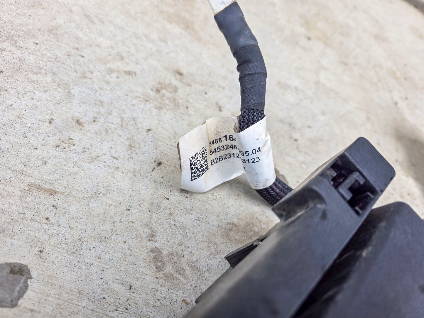 2023-2026 Chevrolet Blazer Engine Compartment Fuse Relay Box Block