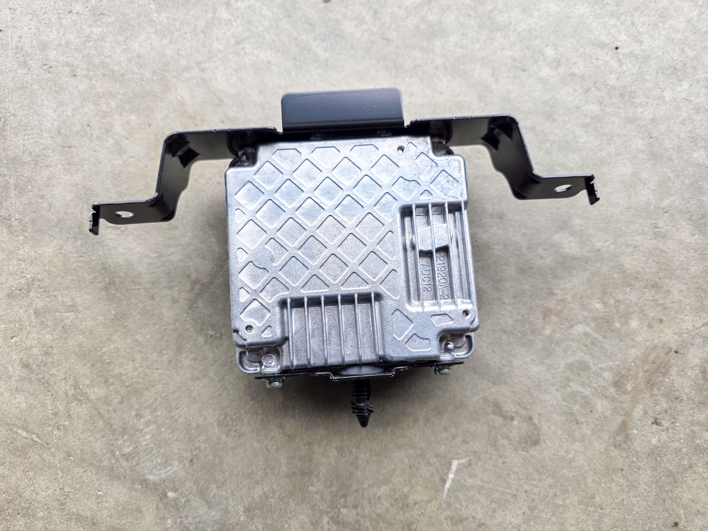 2022-2026 Chevrolet Blazer Accessory AC and DC Power Control Module