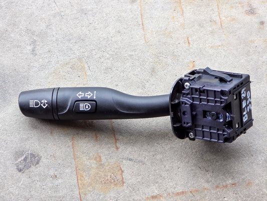 2016-2024 Chevrolet Blazer Headlight Turn Signal Control Switch