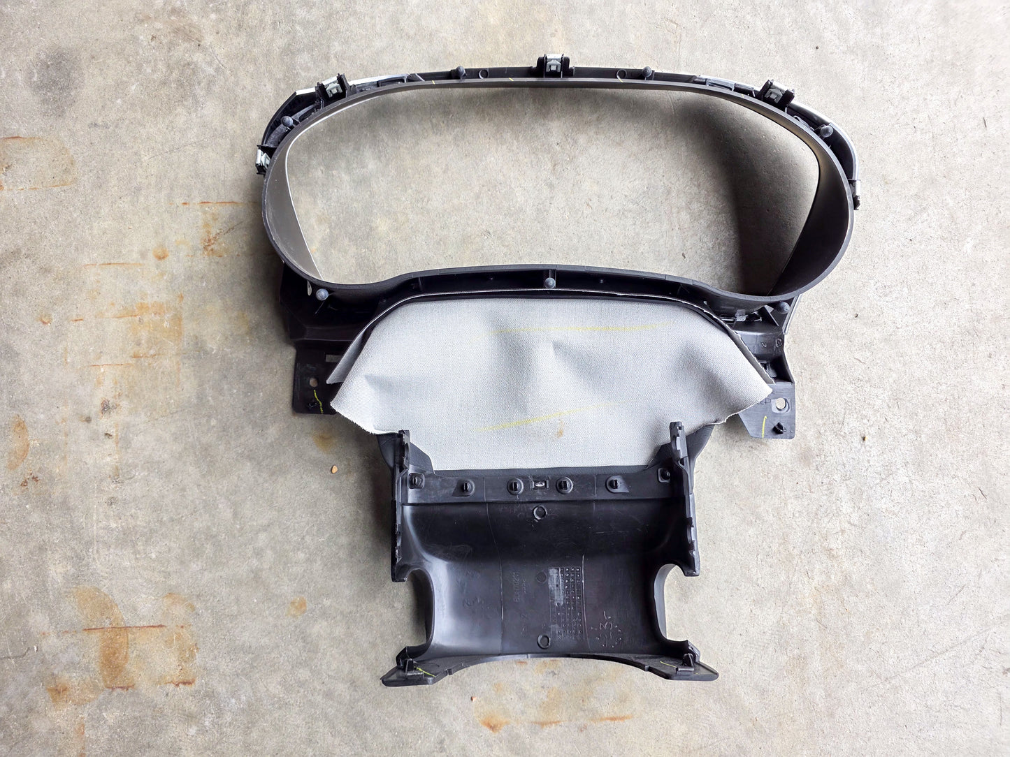2019-2026 Chevrolet Blazer Speedometer Instrument Panel Cluser Trim Bezel 84646260