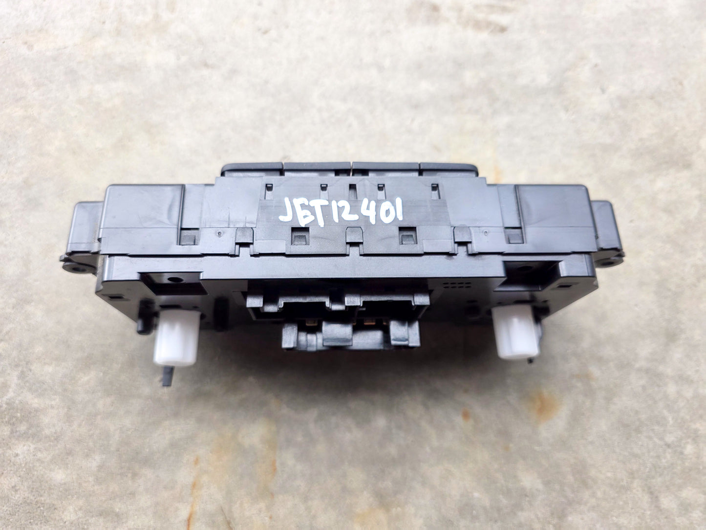 2012-2016 Volkswagen Jetta Heater Climate Control Panel AC OEM