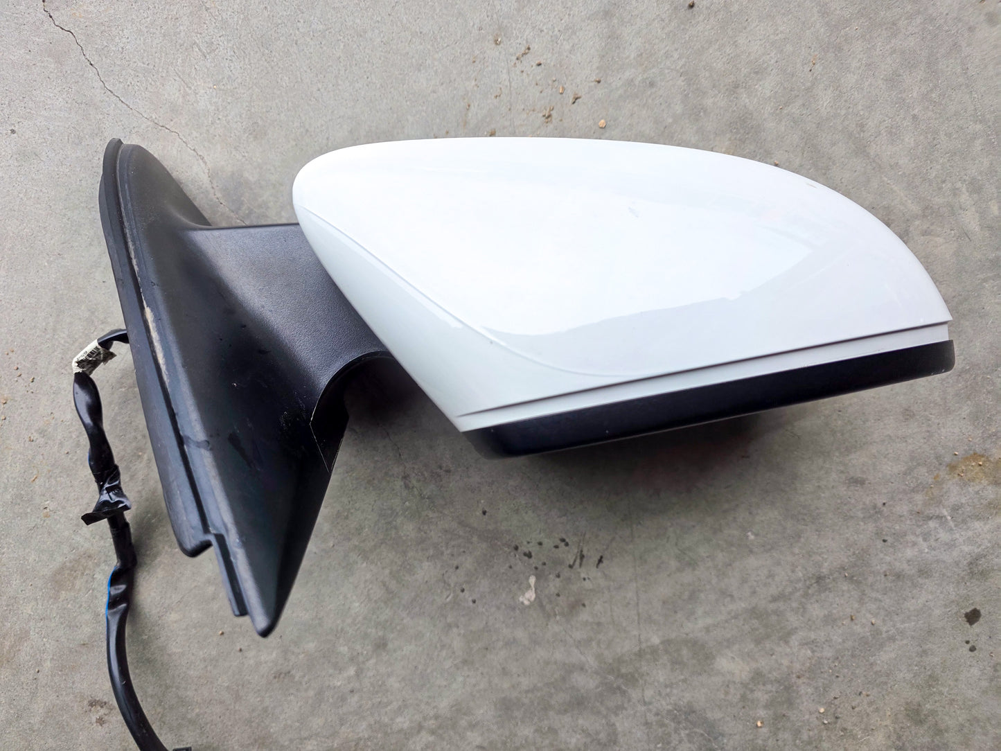2011-2016 Volkswagen Jetta Front Passenger Right Side Exterior Rear View Mirror