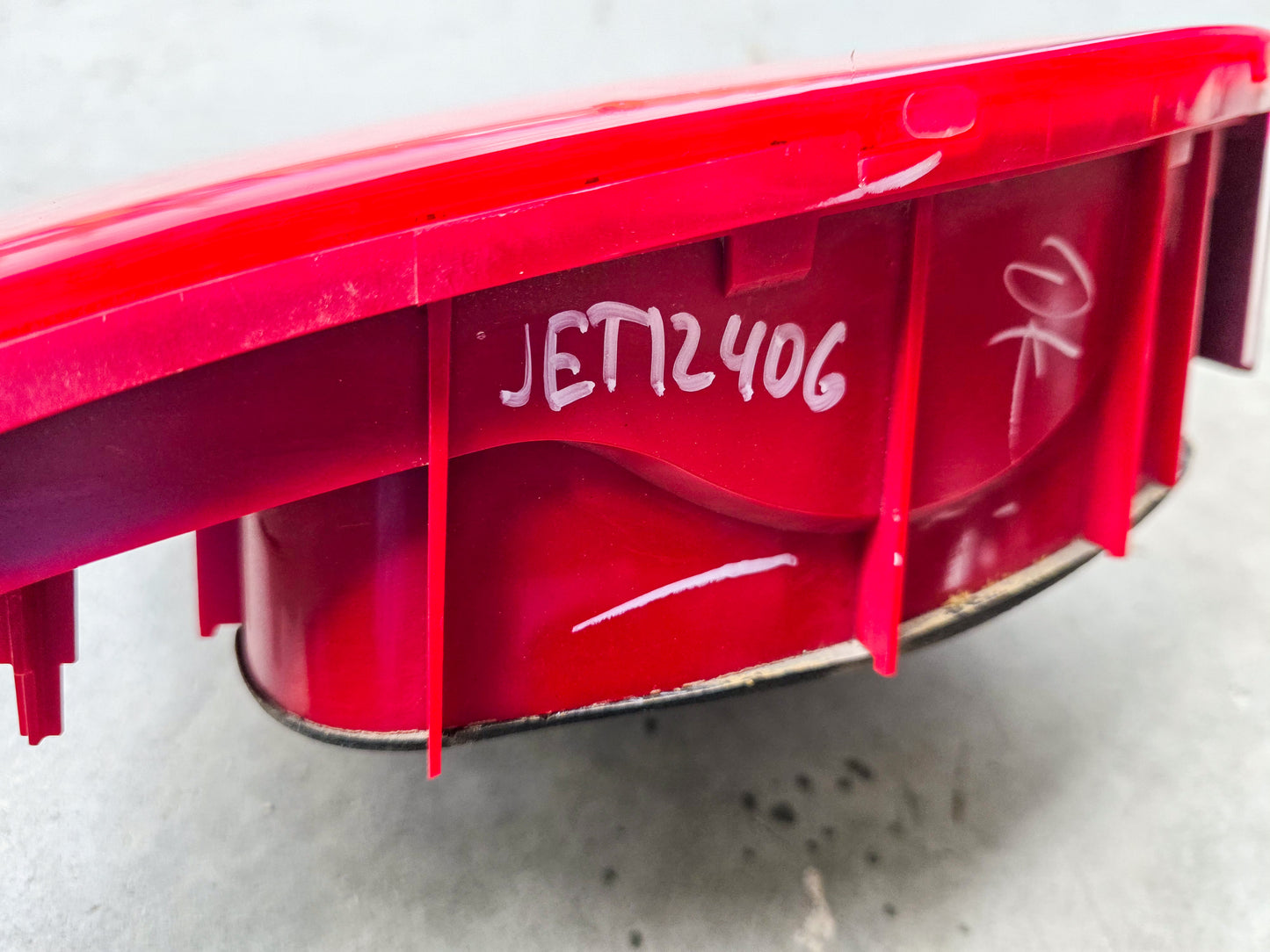 2011-2014 Volkswagen Jetta Driver Left Side Tail Light
