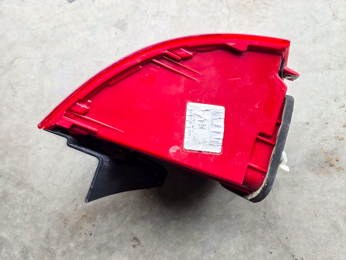 2012 Volkswagen Jetta Rear Passenger Right Side Tail Light, Tail Lamp, Stop Lamp Combination OEM