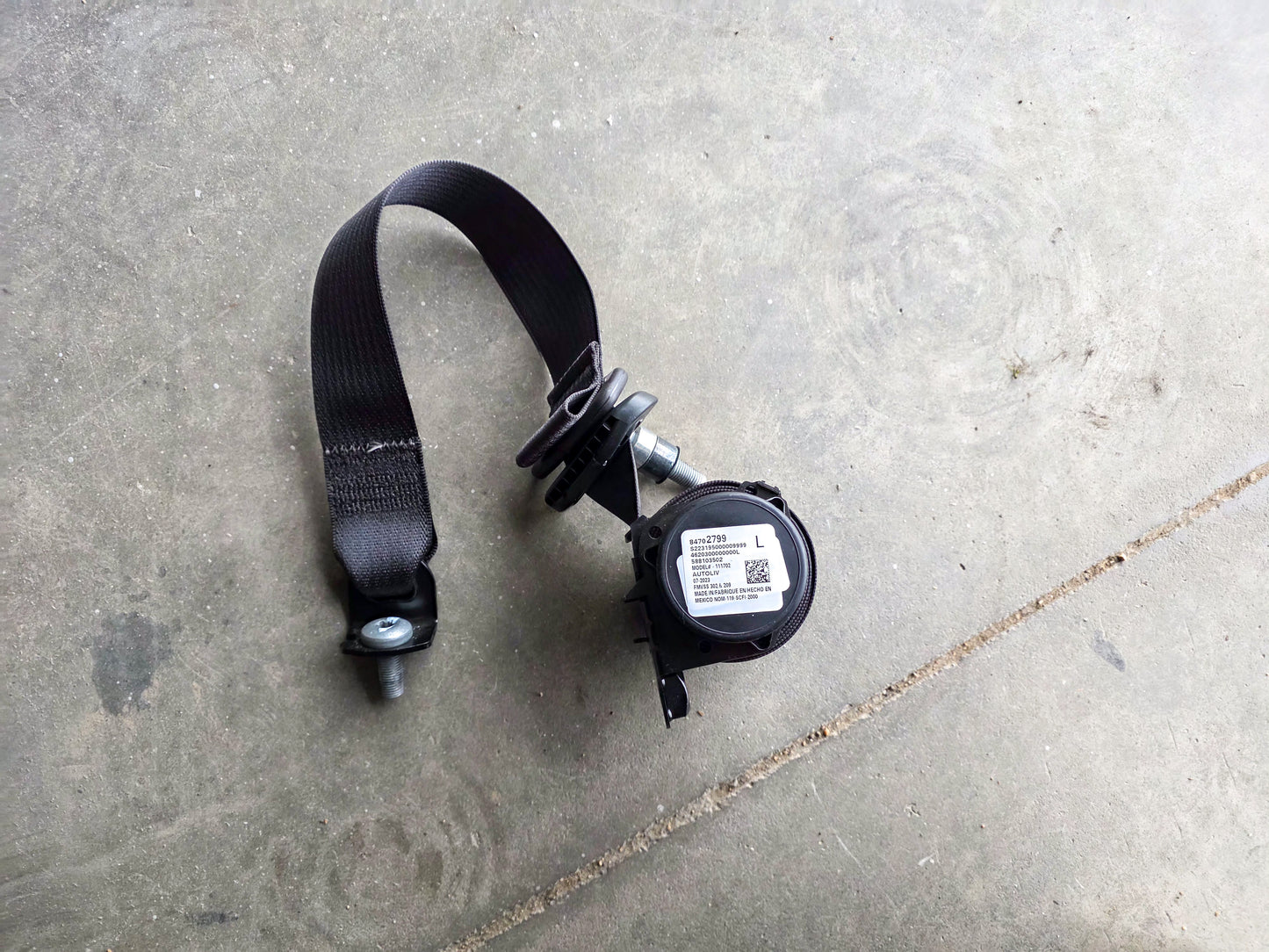 2019-2026 Chevrolet Blazer Rear Left Side Seatbelt Retractor Oem