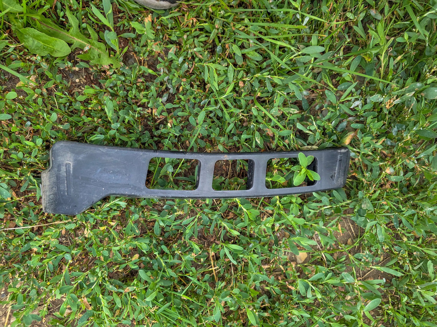 2019-2023 Chevrolet Blazer Rear Left Bumper Reinforcement Bracket OEM 42485316