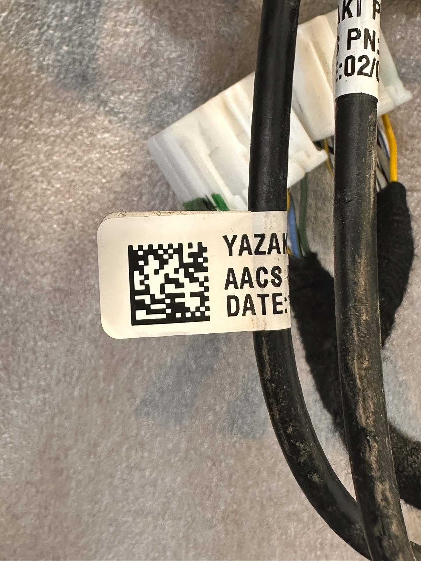 2016-2020 Buick Envision Under Dash Fuse Junction Box and Wiring Harness OEM 84377944, 13991827 - view 8