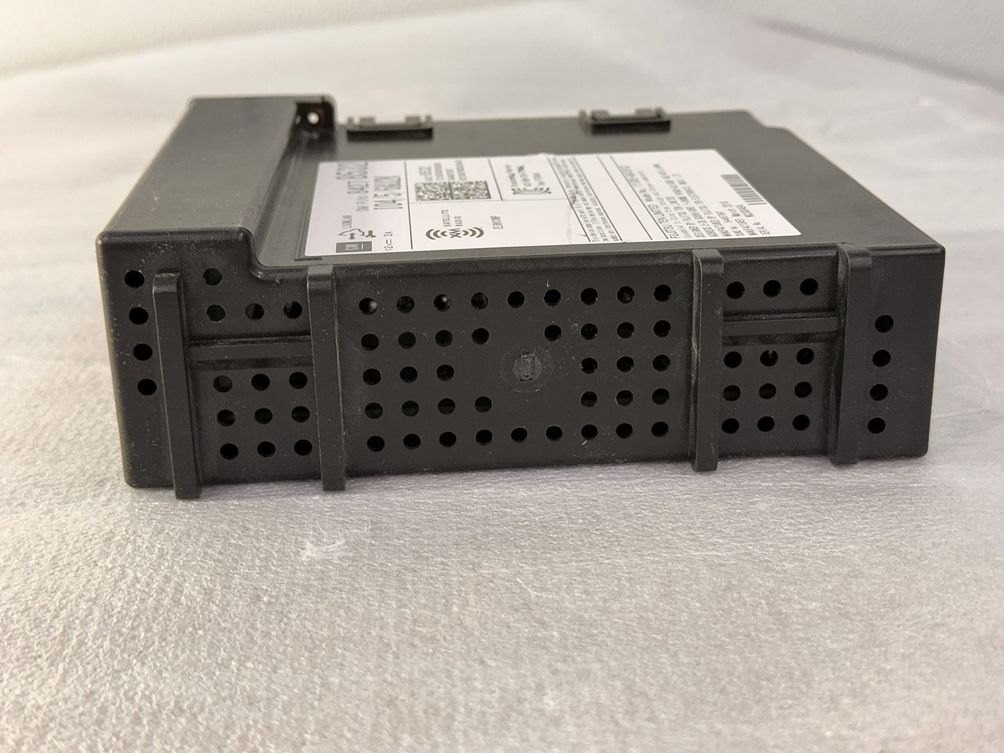 2016-2020 Buick Envision  Atellite Radio Control Module OEM 84278532 - view 5