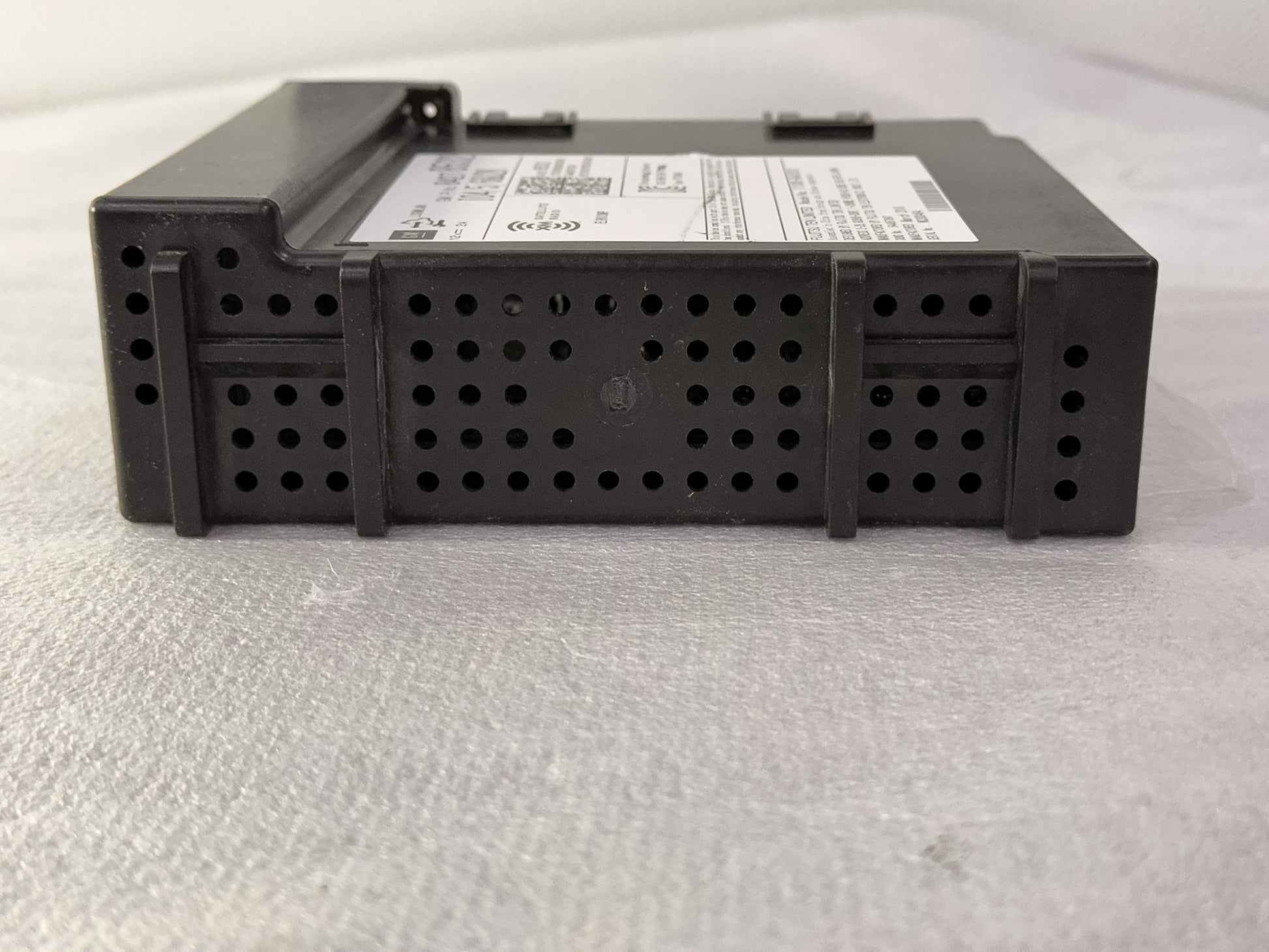 2016-2020 Buick Envision  Atellite Radio Control Module OEM 84278532 - view 6