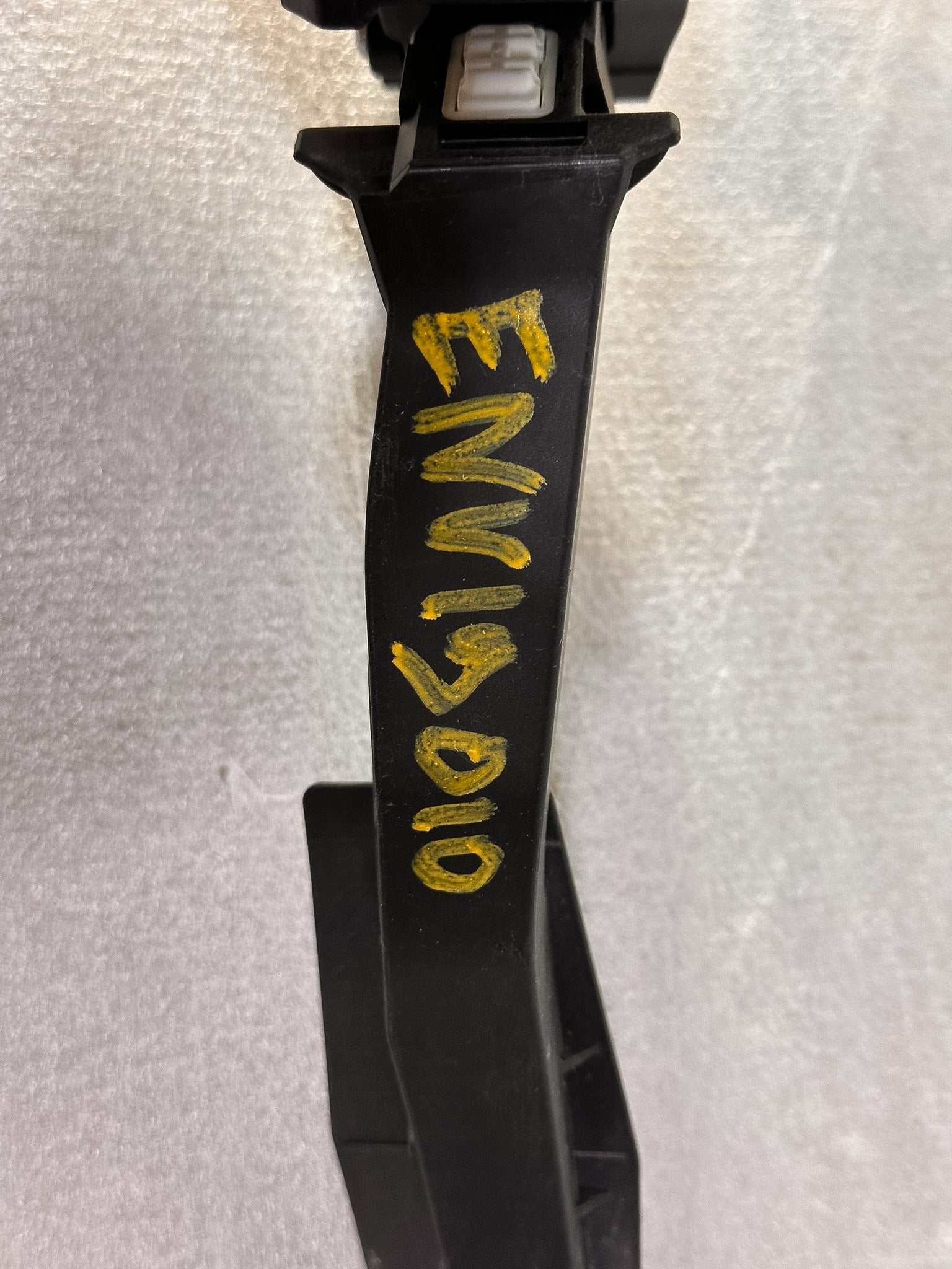 2018-2020 Buick Envision  Accelerator Pedal. Pedal Travel Sensor 84173182, 84366778 - view 4