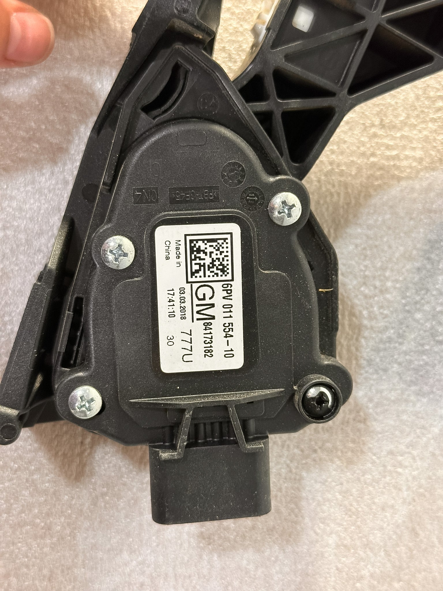 2018-2020 Buick Envision  Accelerator Pedal. Pedal Travel Sensor 84173182, 84366778 - view 5
