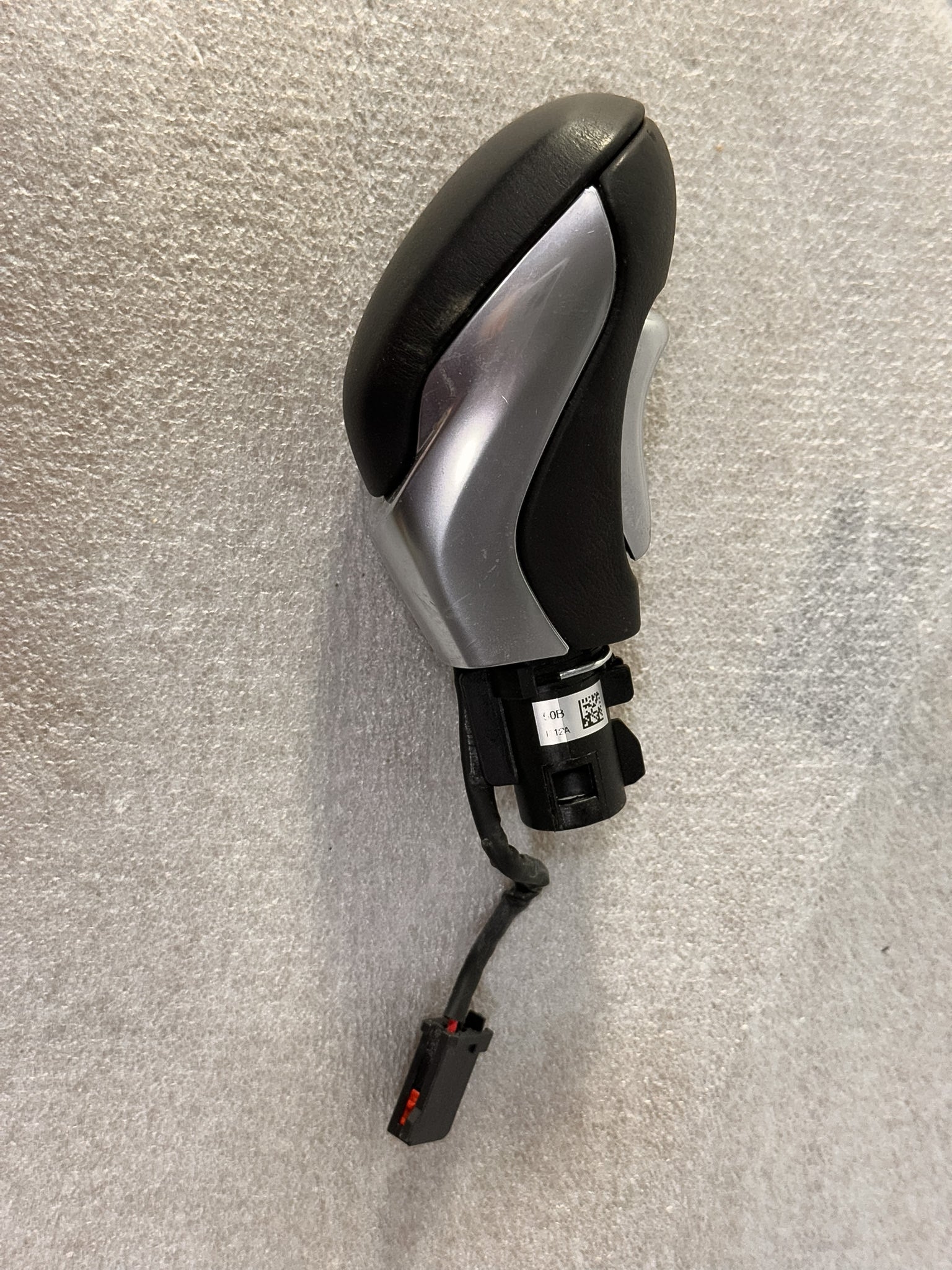 2016-2020 Buick Envision Automatic Transmission Control Lever Knob OEM 23286909 - view 3