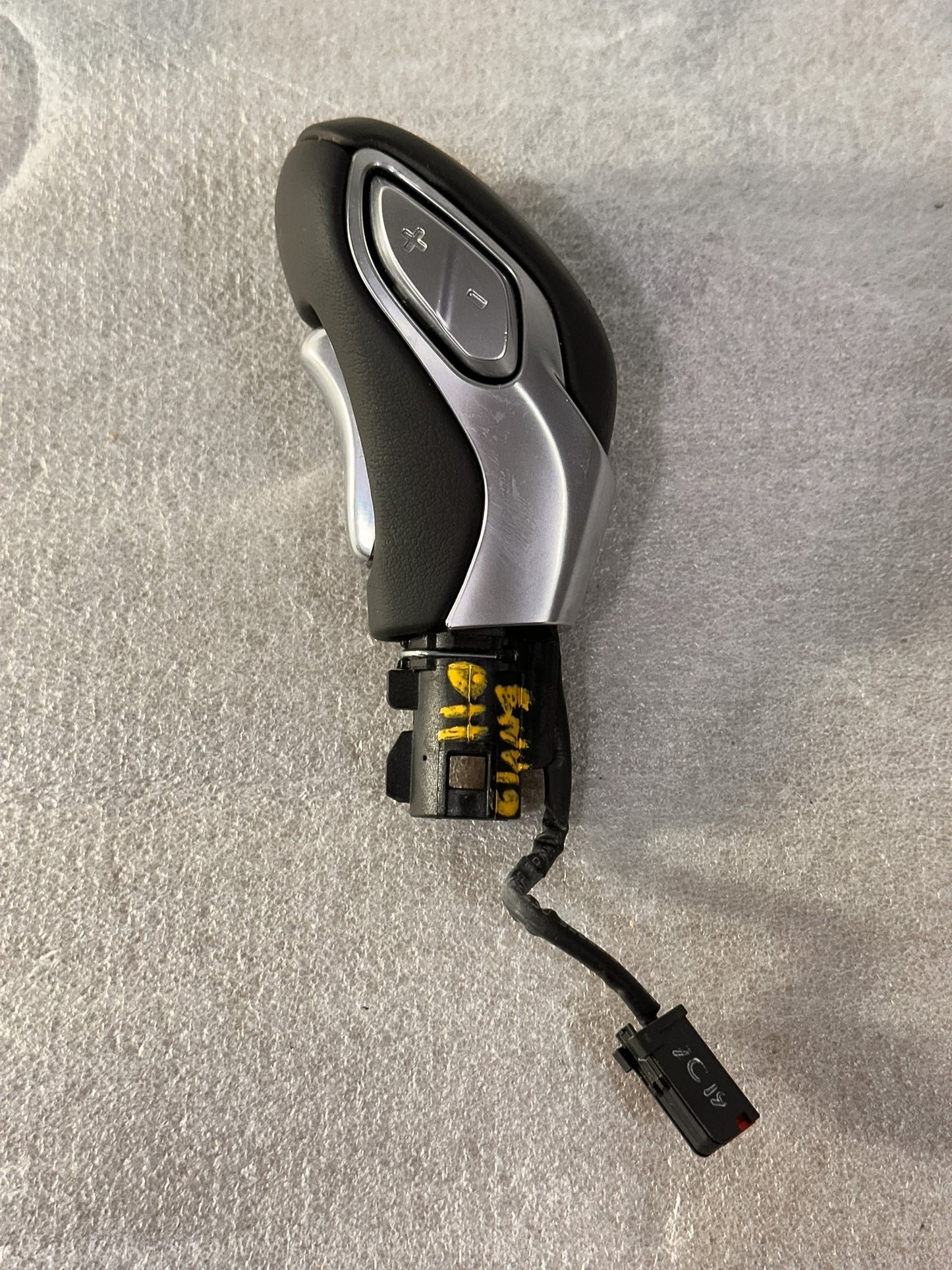 2016-2020 Buick Envision Automatic Transmission Control Lever Knob OEM 23286909