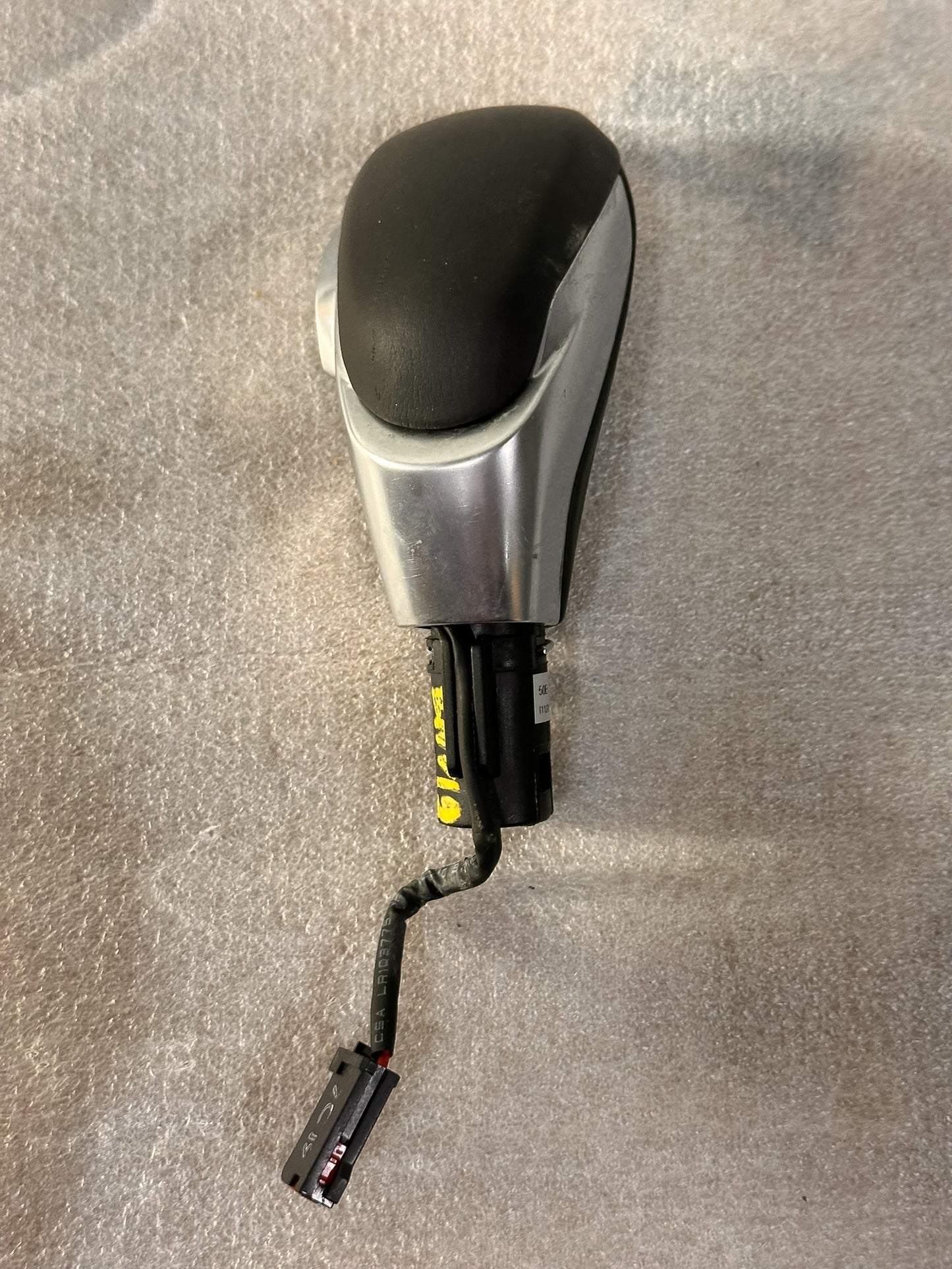 2016-2020 Buick Envision Automatic Transmission Control Lever Knob OEM 23286909 - view 2