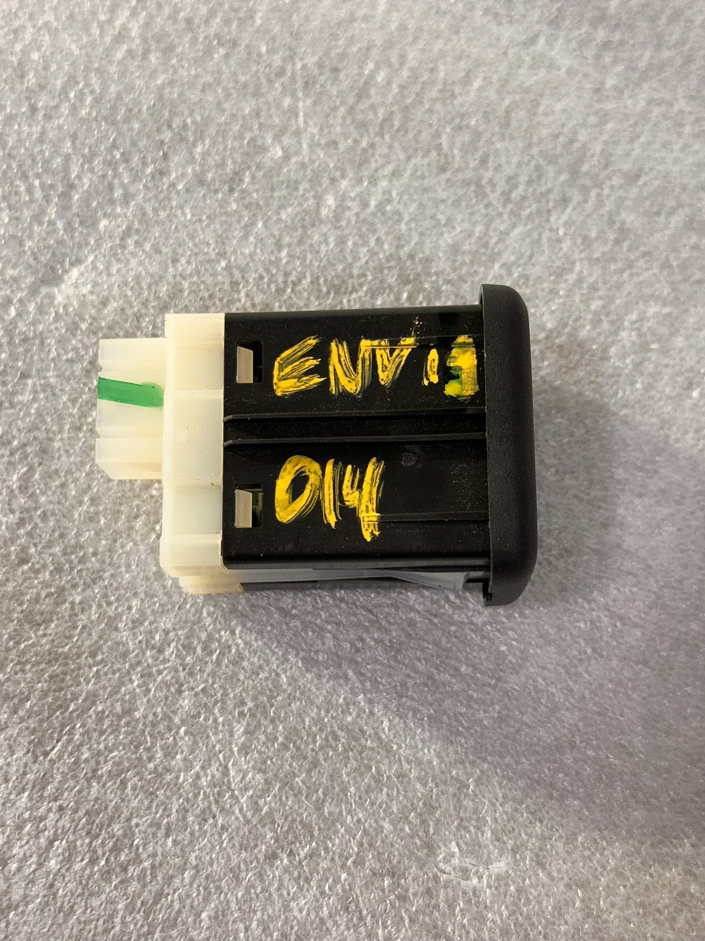 2013-2025 Buick Envision USB Port Interface Socket  13598459, 13589606, 13539082 - view 5