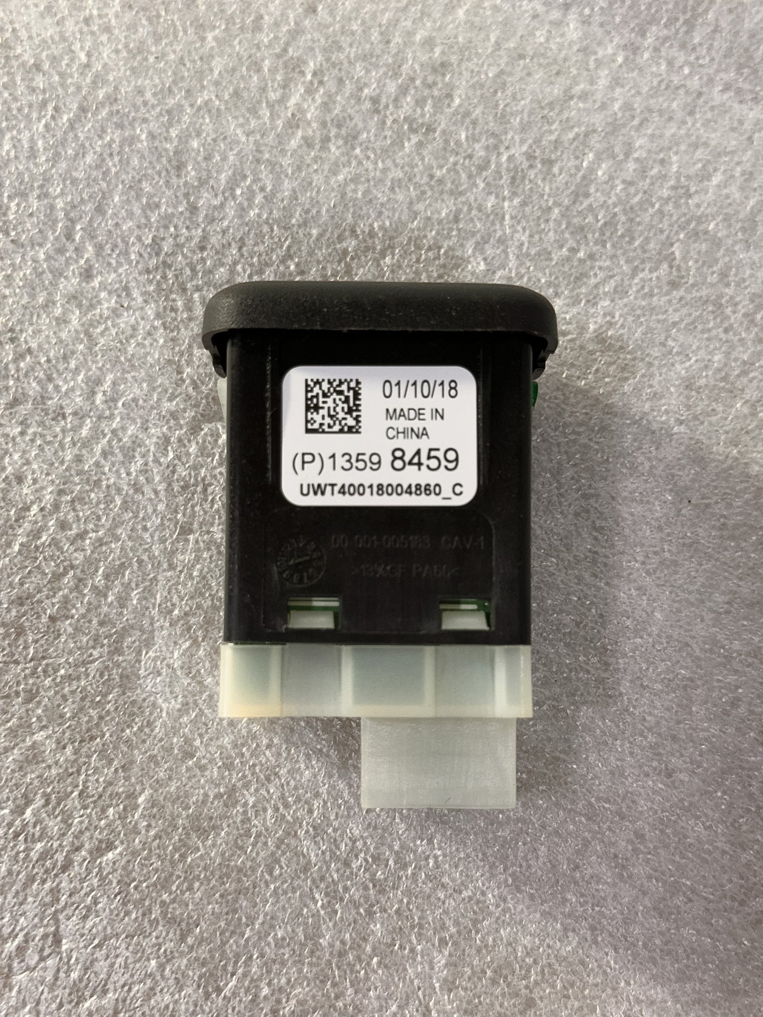 2013-2025 Buick Envision USB Port Interface Socket  13598459, 13589606, 13539082 - view 2