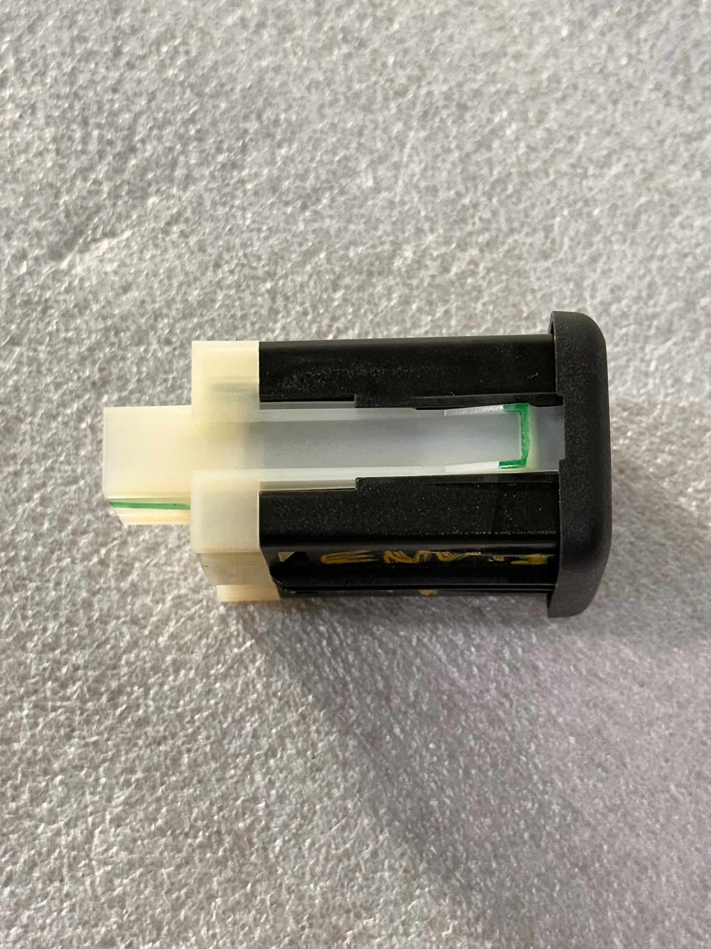 2013-2025 Buick Envision USB Port Interface Socket  13598459, 13589606, 13539082 - view 3